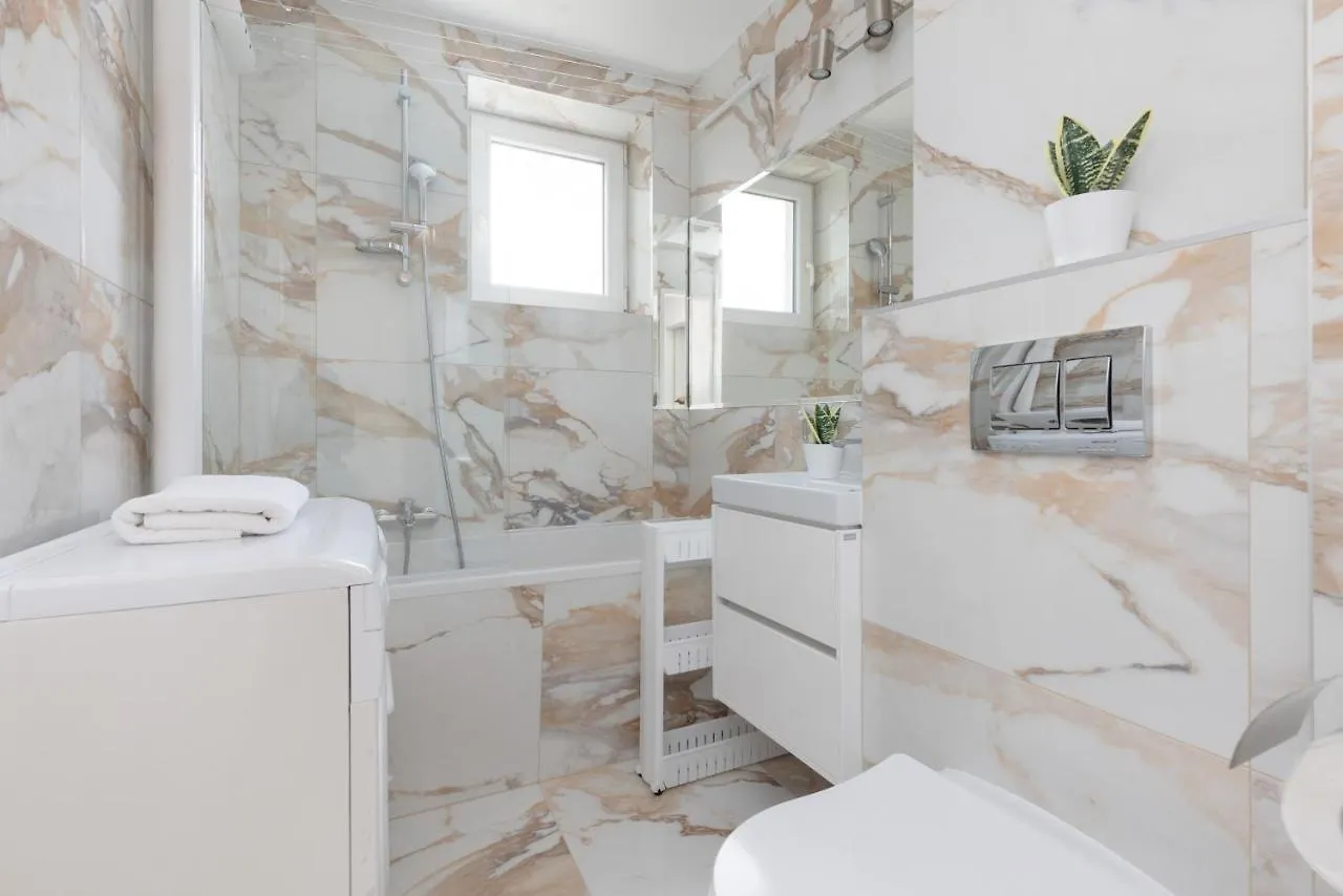 Elegant Warsaw Apartment With Ac 550 M To Copernicus Science Centre By Noclegi Renters