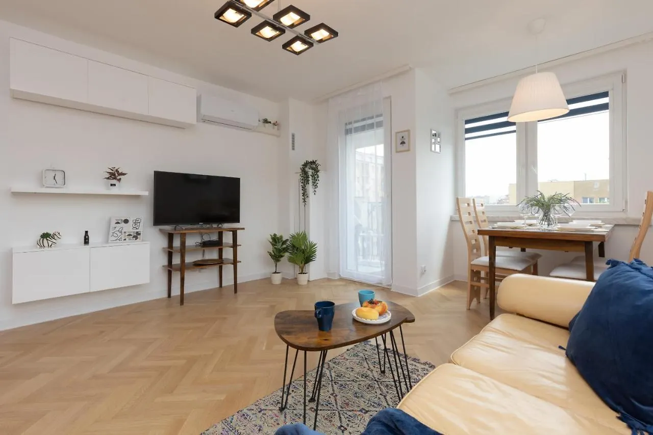 Elegant Warsaw Apartment With Ac 550 M To Copernicus Science Centre By Noclegi Renters