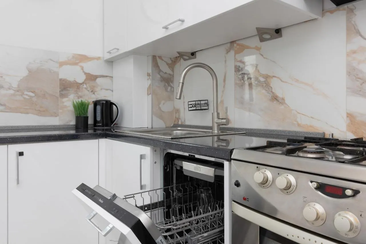 Elegant Warsaw Apartment With Ac 550 M To Copernicus Science Centre By Noclegi Renters 0*,  Poland